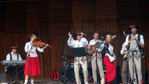 Występ Czeczel Band podobał się kuracjuszom i ciepliczanom.