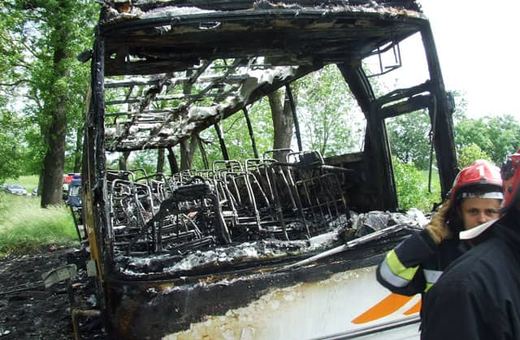 Ten autobus w Podgórkach spalił się w kilka minut.