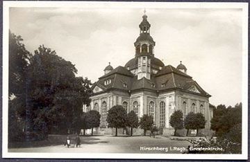 Niektóre drzewa wyrosły, inne – zostały wcześniej wycięte. Do dziś nie ma po nich śladu.