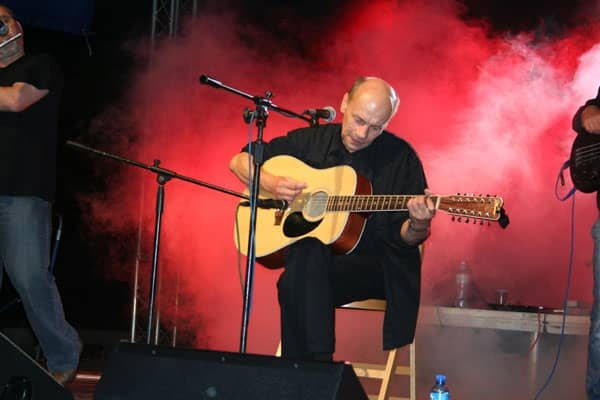 Skromne Gitarą i Piórem