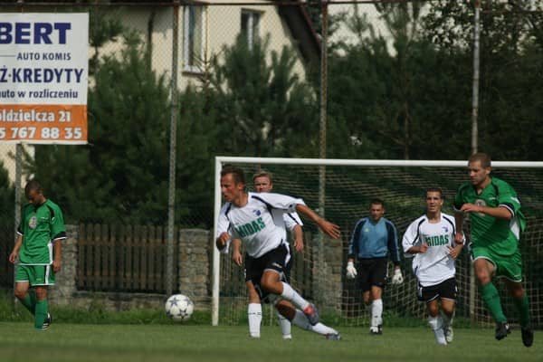 Inauguracyjna wygrana Lotnika