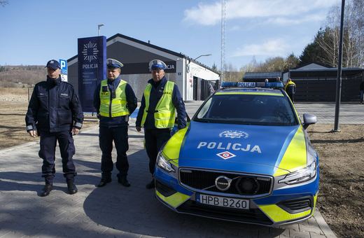 Nowe radiowozy w służbie jeleniogórskiej policji