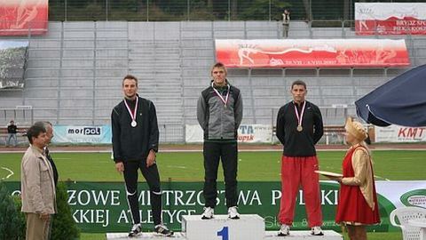 Brąz na płotkach