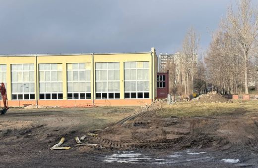 Budują nowe boiska przy "Jedenastce"