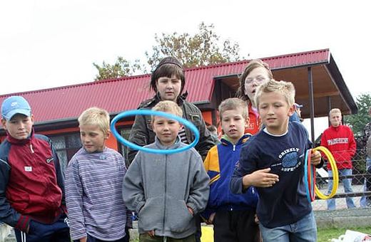 Fragment konkurencji rzut kaloszem.