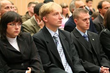 Radują się, póki są młodzi