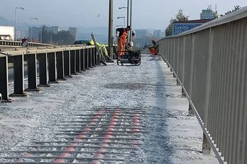 Gładko za dwa miliony