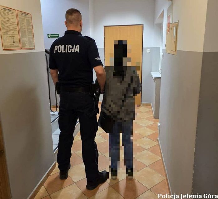 Zamiast pomagać w domu, to kradła