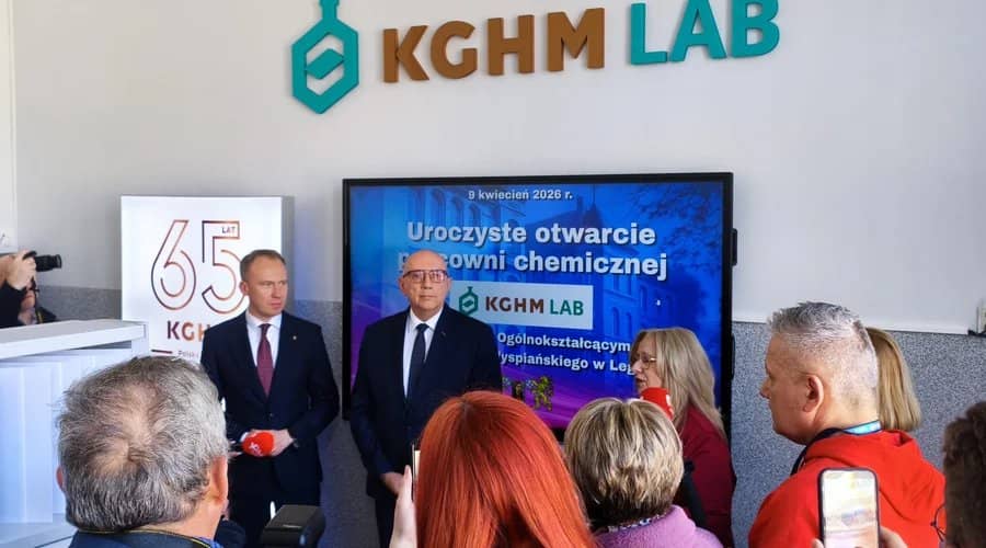 Pierwsze KGHM LAB już działa! Polska Miedź sfinansowała nowoczesne laboratorium chemiczno–fizyczne w II LO w Legnicy