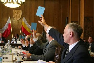 Wybory ławników zdezorganizowały pracę rady