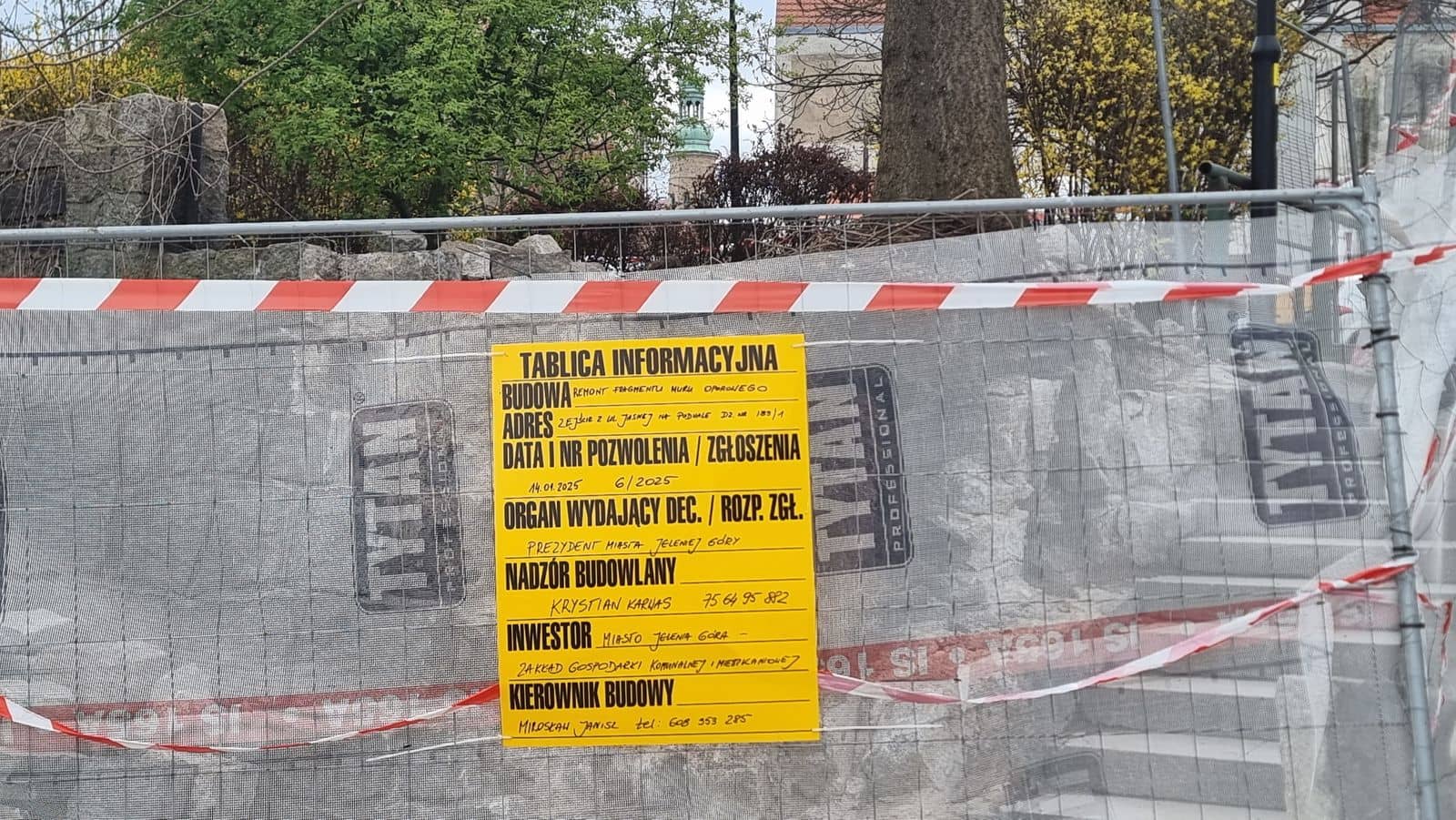 Wstydliwy mur w końcu do remontu