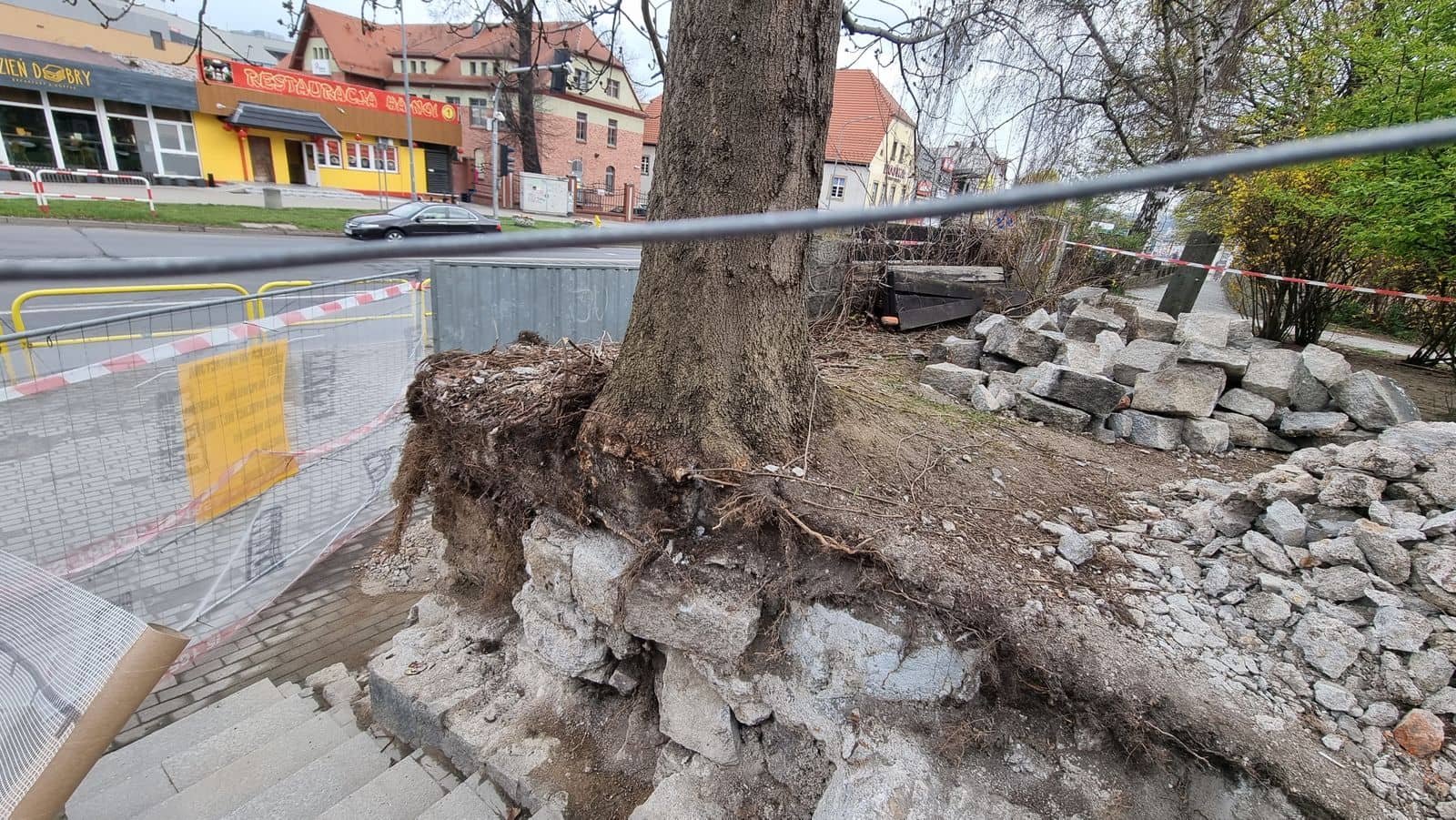Wstydliwy mur w końcu do remontu