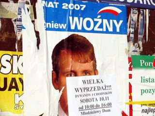 Plakaty wyborcze wiszą i straszą