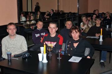 Kwiaty w „Klatce” całą dobę