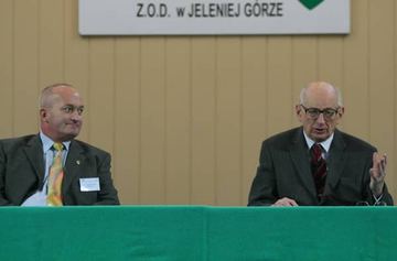 Tłumy na spotkaniu z prof. Bartoszewskim