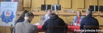 Policjanci, służby i studenci wspólnie dla życia – akcja rejestracji dawców szpiku w Jeleniej Górze