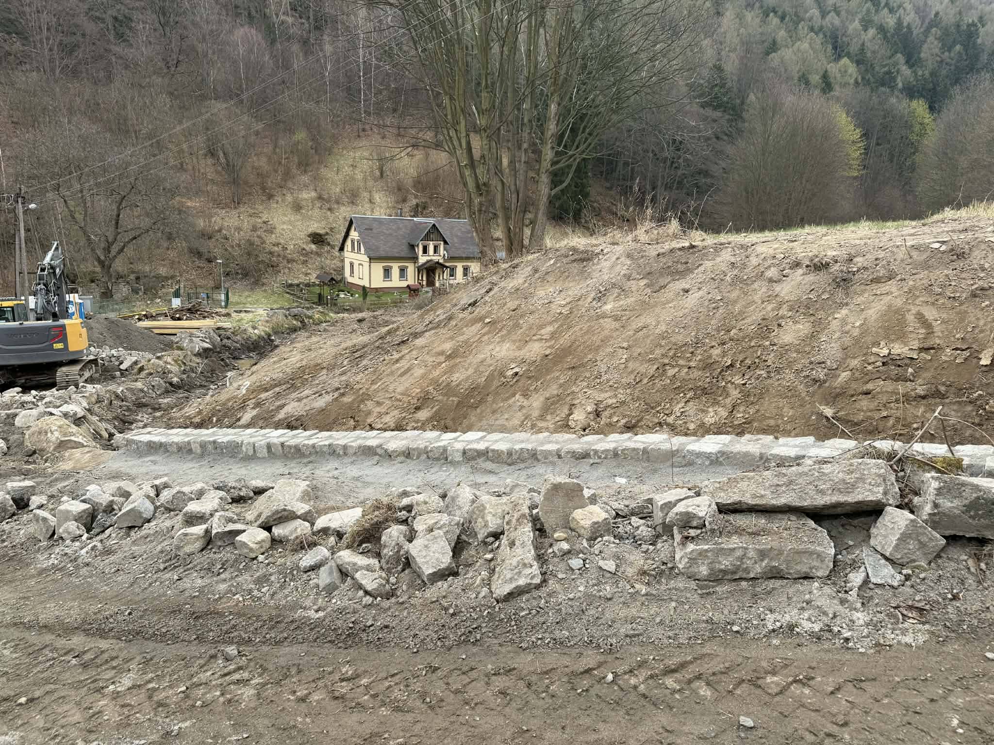 Remontują ulicę Pod Chojnikiem