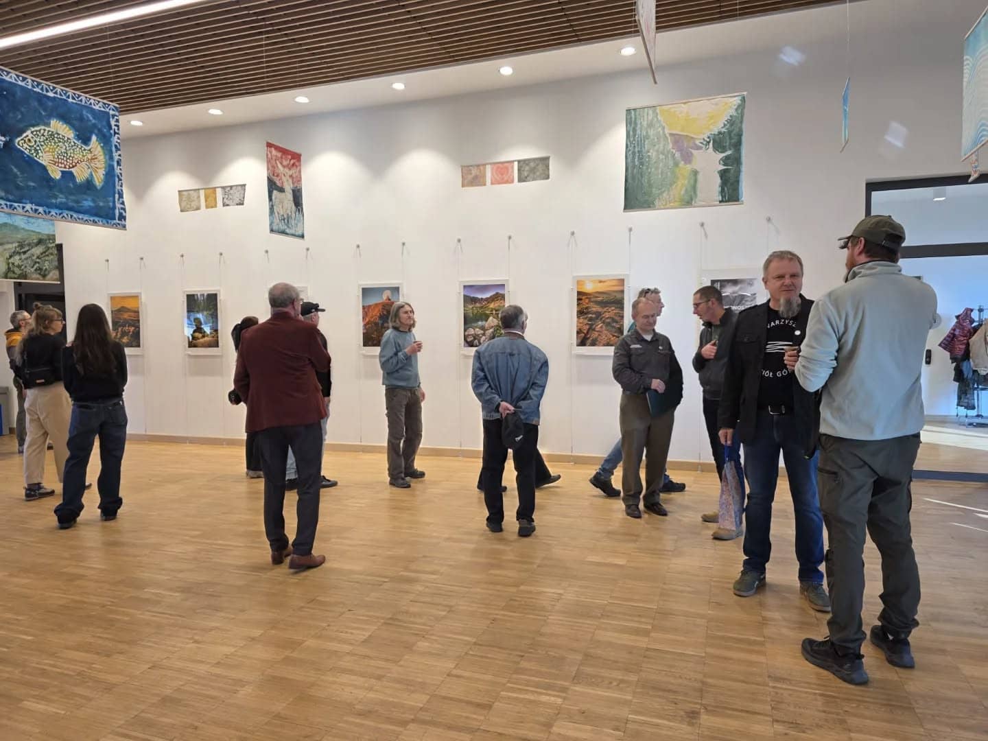 Wernisaż wystawy fotograficznej w Centrum Przyrodniczo – Edukacyjnym KPN