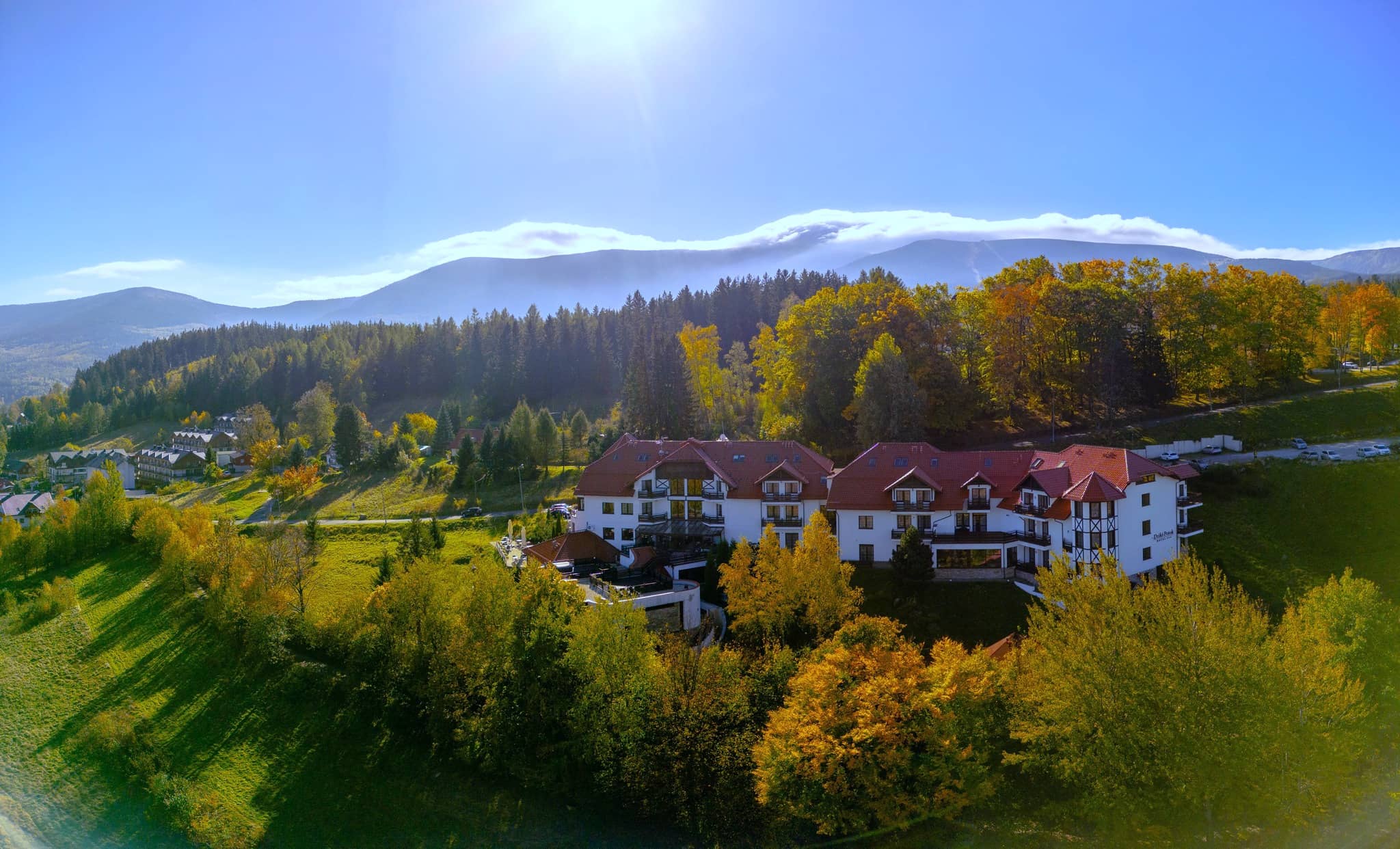 Pierwsza Komunia Święta tuż–tuż! Ostatnie wolne terminy i zapisy na kolejny rok w sercu Karkonoszy