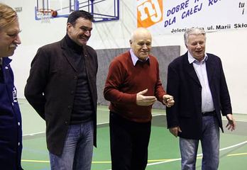 Amerykanka i Kamerunka już trenują z AZS KK