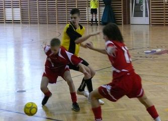 Juniorzy młodsi KKS i starsi Karkonoszy mistrzami okręgu