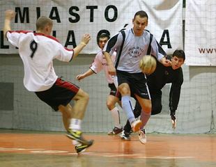 II liga MOS w futsalu: zwycięstwa faworytów