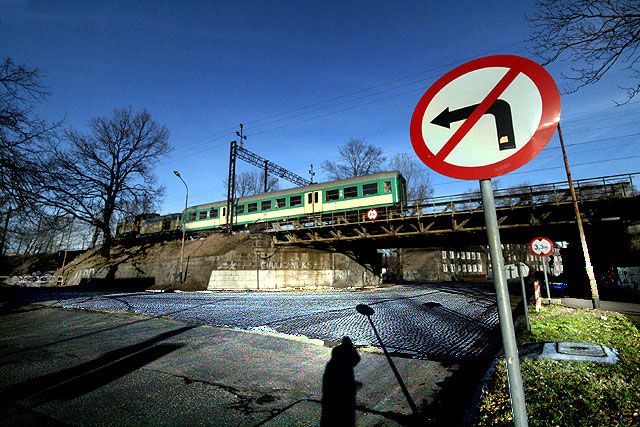 Kolejom przydałby się remont na innych liniach.