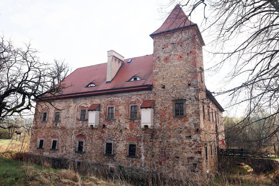 Miasto przejęło Dwór Czarne