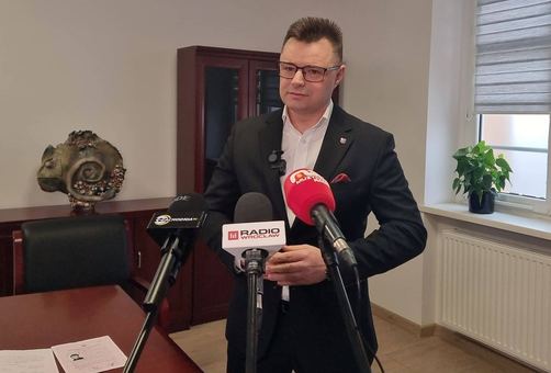 Starosta wyjaśnia w sprawie swojego wykształcenia