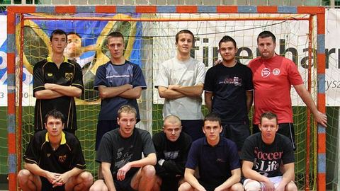 Akademia Ekonomiczna na kolejkę przed końcem ma pewny awans do I ligi MOS.