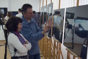 Karkonoskie krajobrazy pośród blokowiska