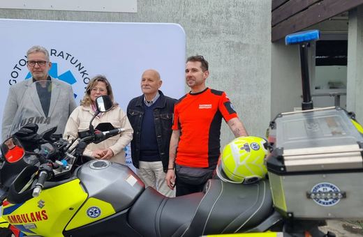 Motoambulans pogotowia wraca na drogi