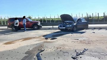 Mały karmbol z udziałem czterech samochodów
