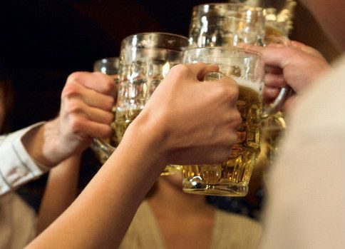 Na drinka przez most do Niemców