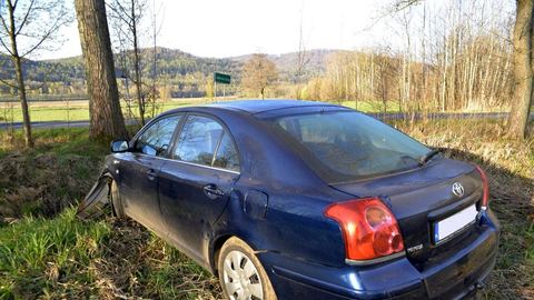 Toyota wypadła z drogi