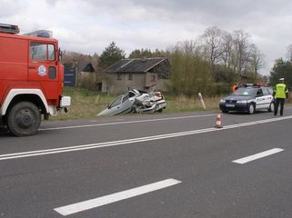 Wypadek przed Barcinkiem – są ranni