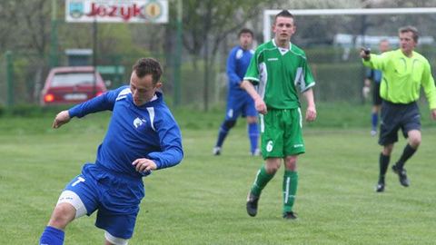 Mateusz Kraiński zdobył gola dla Lotnika w meczu z Orłem Lubawka.