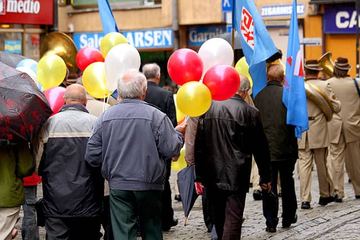 Lewica manifestowała, prawica zakłócała