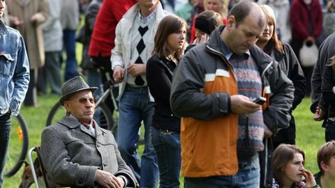 Spóźnione gwiazdy i czarodziej Vollenweider