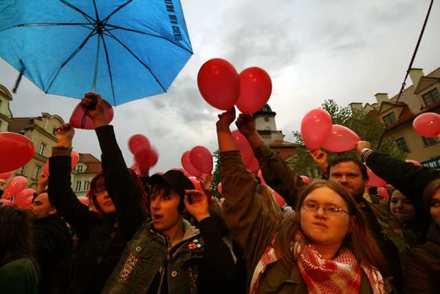 Biało–czerwona Jelenia Góra z gwiazdami rocka