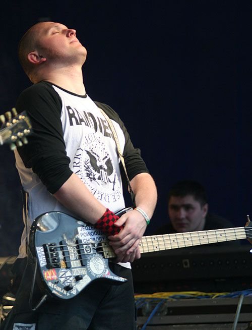 Biało–czerwona Jelenia Góra z gwiazdami rocka