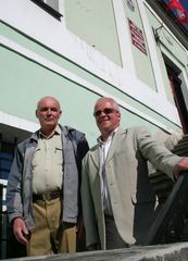 Lech Rak i Jerzy andrzejczak wrcają z głosowania.