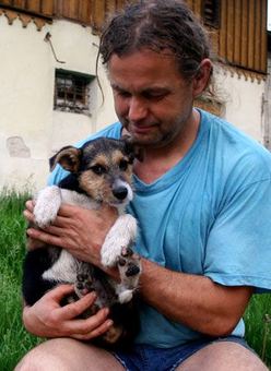 Suczka skazana na śmierć głodową
