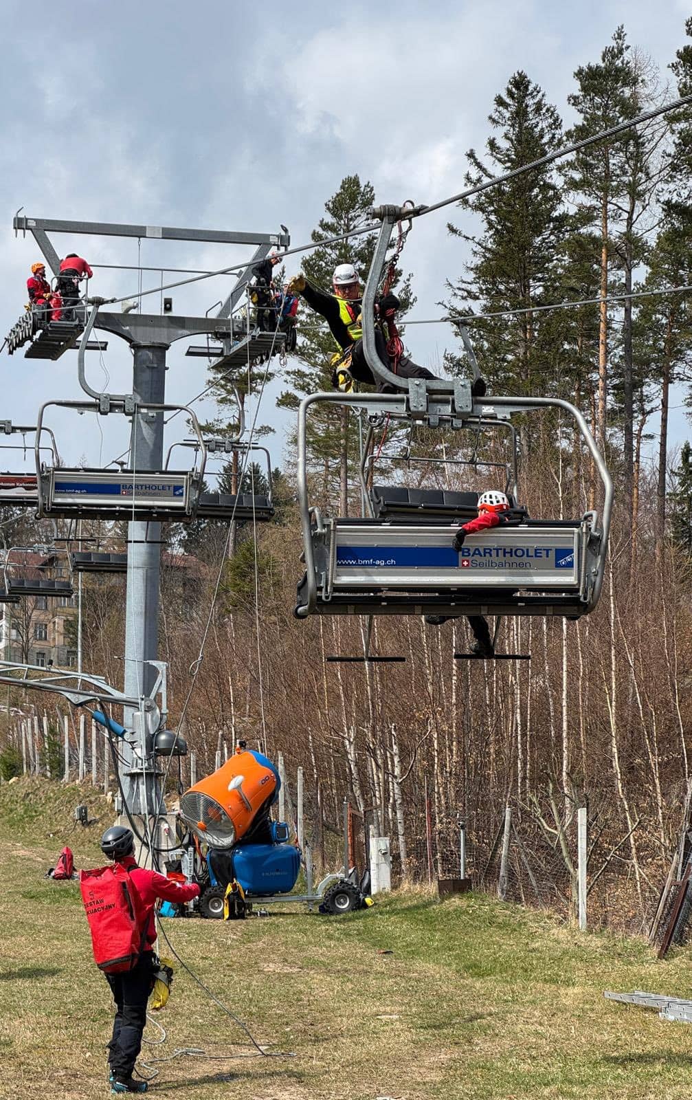 Ćwiczyli ewakuacje z wieży Sky Walk