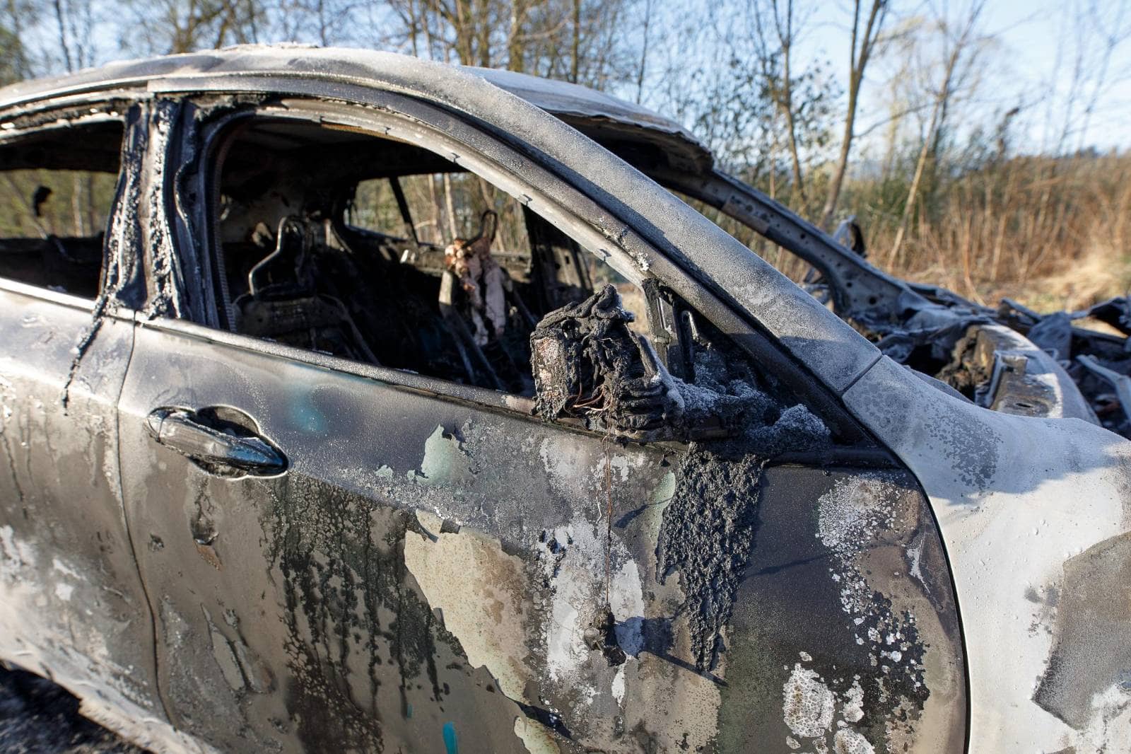 Kto spalił BMW w Dąbrowicy?