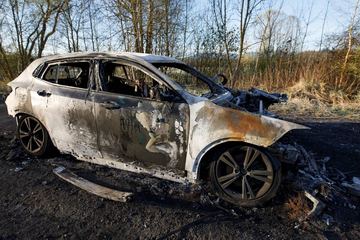 Kto spalił BMW w Dąbrowicy?