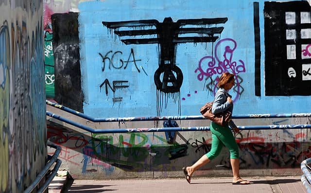 Policja łapie pseudografficiarzy i wandali