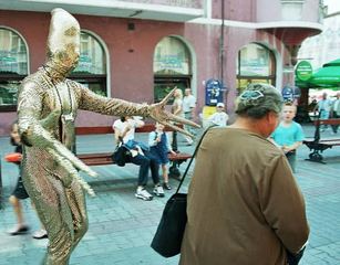 Buskersi porządzą ulicami w Jelonce