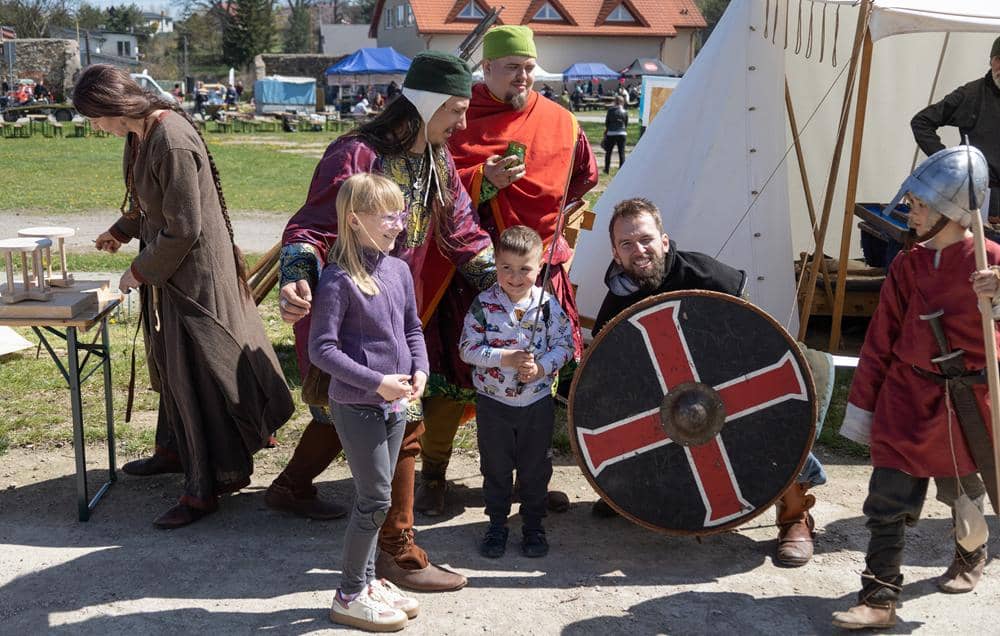 Widowisko rycerskie i pomoc dla Patryka