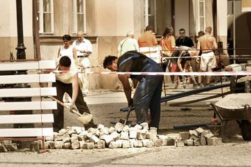 Koniec ciemnogrodu na Rynku i na starówce